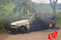 Veiculo foi visto em chamas por um agricultor. Foto: www.campoere_1.com