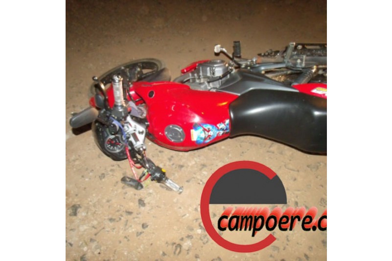 Motos foram atropeladas. Foto: www.campoere_1.com