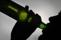 Sancionada lei que criminaliza venda de bebida alcoólica a menores