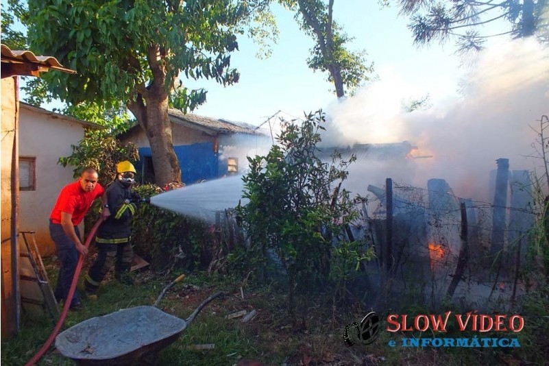 Incendio em deposito de lixo irregular. Foto www.campoere_1.com (5)