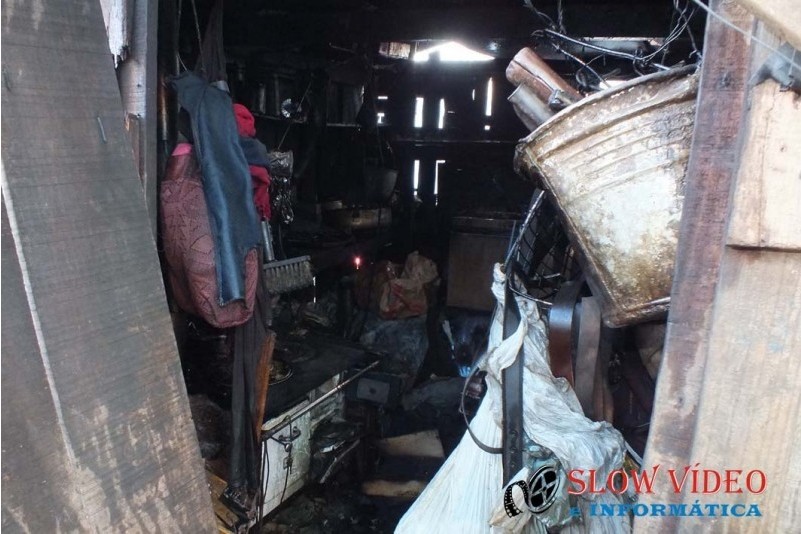 Incendio em deposito de lixo irregular. Foto www.campoere_1.com (10)