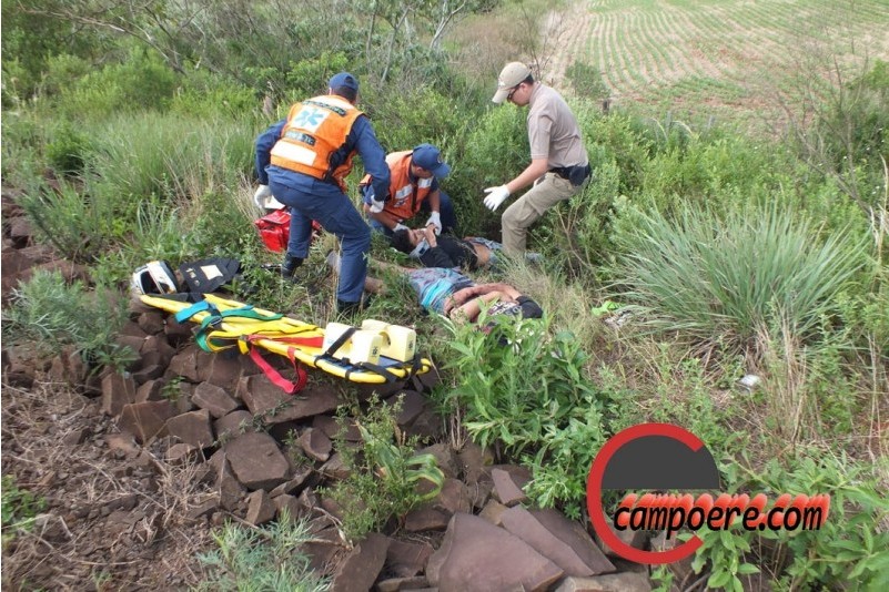 Dois feridos em acidente na SC 160. Foto www.campoere_1.com (3)